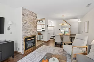 2597 Bedford Ct, Mendota Heights, MN 55120 - Photo 2