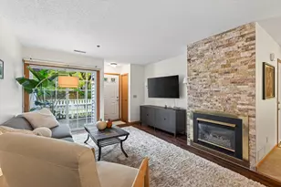 2597 Bedford Ct, Mendota Heights, MN 55120 - Photo 4