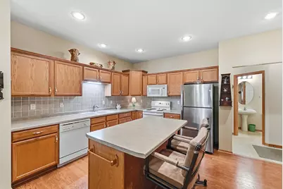 2641 Boulder Way, Burnsville, MN 55337 - Photo 8