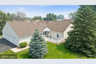 1522 4th Avenue E, Shakopee, MN 55379 - Photo 1