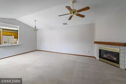 1522 4th Avenue E, Shakopee, MN 55379 - Photo 6