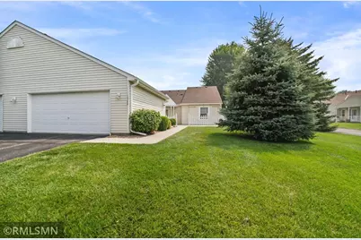 1522 4th Avenue E, Shakopee, MN 55379 - Photo 2