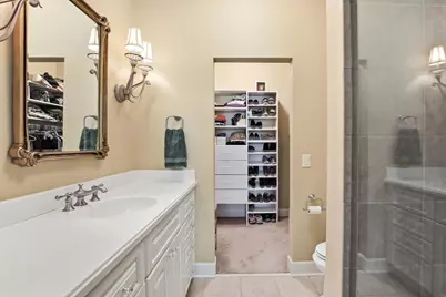 12250 Lakeview Drive N, Maple Grove, MN 55369 - Photo 16