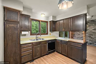 12629 Parkwood Dr, Burnsville, MN 55337 - Photo 8