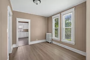 1136 Edgerton St, Saint Paul, MN 55130 - Photo 8