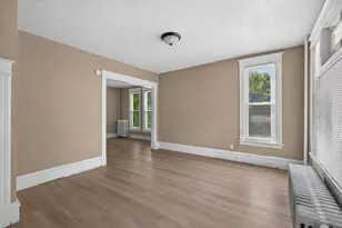 1136 Edgerton St, Saint Paul, MN 55130 - Photo 4