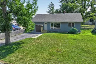 1405 Fillmore St, Alexandria, MN 56308 - Photo 1