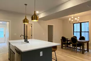 1301 Hewitt Ave, Saint Paul, MN 55104 - Photo 16