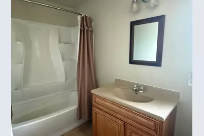 528 W Summit Avenue, Fergus Falls, MN 56537 - Photo 12