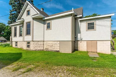 528 W Summit Avenue, Fergus Falls, MN 56537 - Photo 4