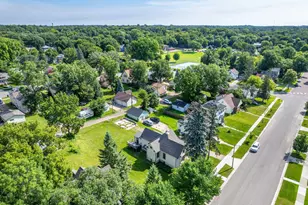 528 W Summit Ave, Fergus Falls, MN 56537 - Photo 24