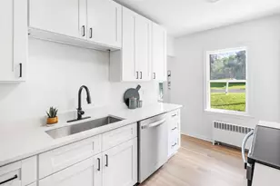445 Lark Ave E, Maplewood, MN 55117 - Photo 6