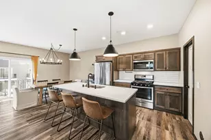 10259 3rd St NE, Blaine, MN 55434 - Photo 2