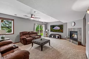 662 Jutland Ave, Shakopee, MN 55379 - Photo 32