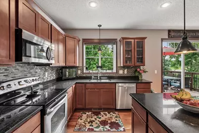 662 Jutland Avenue, Shakopee, MN 55379 - Photo 16