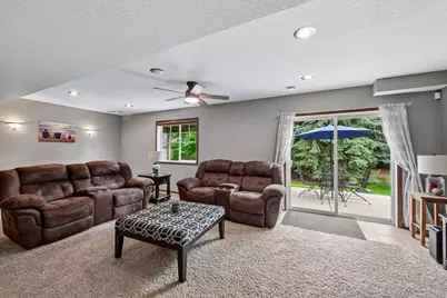 662 Jutland Avenue, Shakopee, MN 55379 - Photo 34