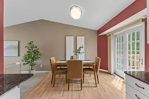 5464 Golfview Cir N, Oakdale, MN 55128 - Photo 6