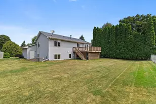 5464 Golfview Cir N, Oakdale, MN 55128 - Photo 22