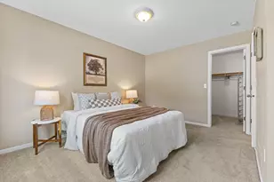 5464 Golfview Cir N, Oakdale, MN 55128 - Photo 10