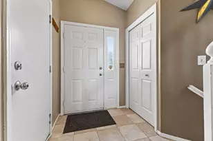 5464 Golfview Cir N, Oakdale, MN 55128 - Photo 2