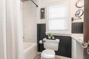 208 N Broadway, Fergus Falls, MN 56537 - Photo 16