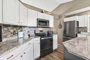 13825 Mallard Trail, Rogers, MN 55374 - Photo 10