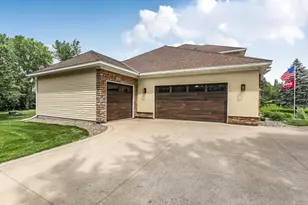 3209 Walden Way, Saint Cloud, MN 56301 - Photo 2