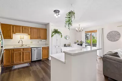 10270 Arrowwood Drive, Eden Prairie, MN 55347 - Photo 4