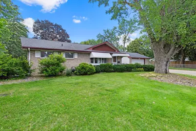 6836 Ewing Avenue N, Brooklyn Center, MN 55429 - Photo 48