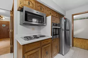 6836 Ewing Ave N, Brooklyn Center, MN 55429 - Photo 24