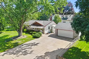 6836 Ewing Ave N, Brooklyn Center, MN 55429 - Photo 12