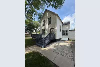 400 Walnut Street SW, Sleepy Eye, MN 56085 - Photo 4