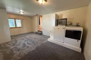 400 Walnut St SW, Sleepy Eye, MN 56085 - Photo 28