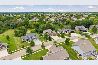 1993 Kerry Drive NE, Rochester, MN 55906 - Photo 4