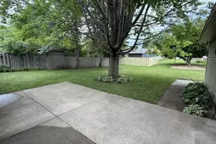 8633 Greenway Ave S, Cottage Grove, MN 55016 - Photo 8