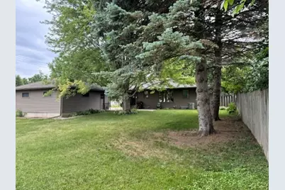 8633 Greenway Avenue S, Cottage Grove, MN 55016 - Photo 6