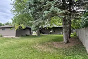8633 Greenway Ave S, Cottage Grove, MN 55016 - Photo 6