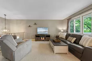 6856 MacBeth Cir, Woodbury, MN 55125 - Photo 6