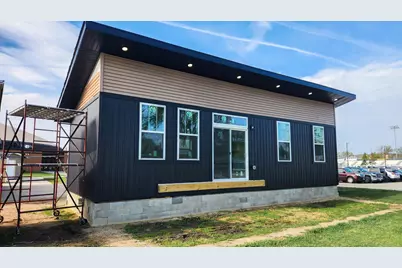 801 17th Avenue N, Fargo, ND 58102 - Photo 2