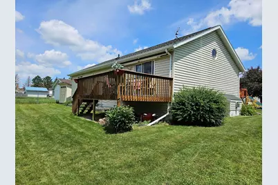 712 Mlinar Avenue, Spring Valley, MN 55975 - Photo 4