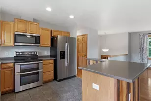 915 W Marshall St, Rice Lake, WI 54868 - Photo 10