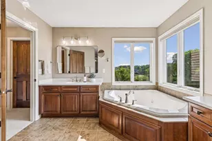 7569 Ridgeview Point, Chanhassen, MN 55317 - Photo 18