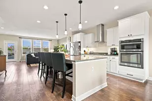 537 Satori Wy, Chaska, MN 55318 - Photo 10