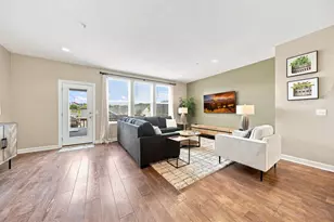 537 Satori Wy, Chaska, MN 55318 - Photo 6