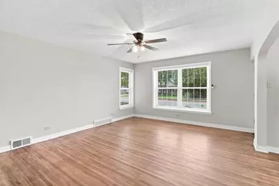 928 2nd Avenue E, Shakopee, MN 55379 - Photo 6