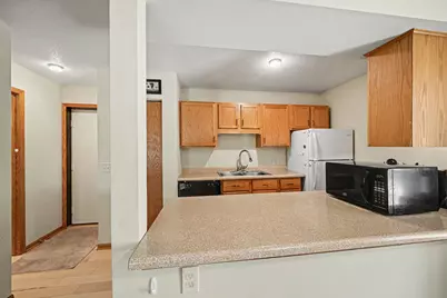 4920 Grenwich Trail N, Oakdale, MN 55128 - Photo 10