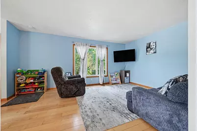 4920 Grenwich Trail N, Oakdale, MN 55128 - Photo 4