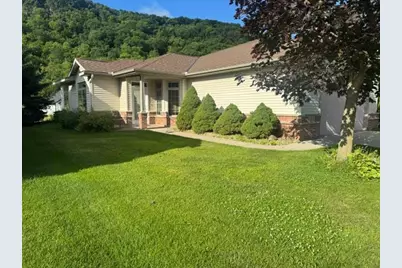 669 Crimson Way, Lake City, MN 55041 - Photo 2