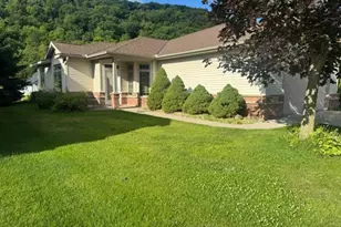 669 Crimson Way, Lake City, MN 55041 - Photo 2