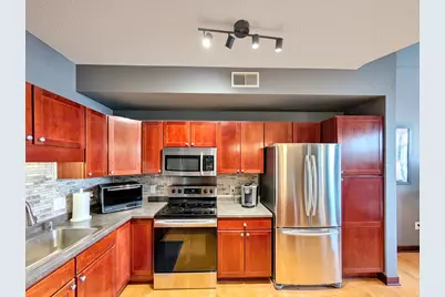 308 E 18th Street #305, Minneapolis, MN 55404 - Photo 12